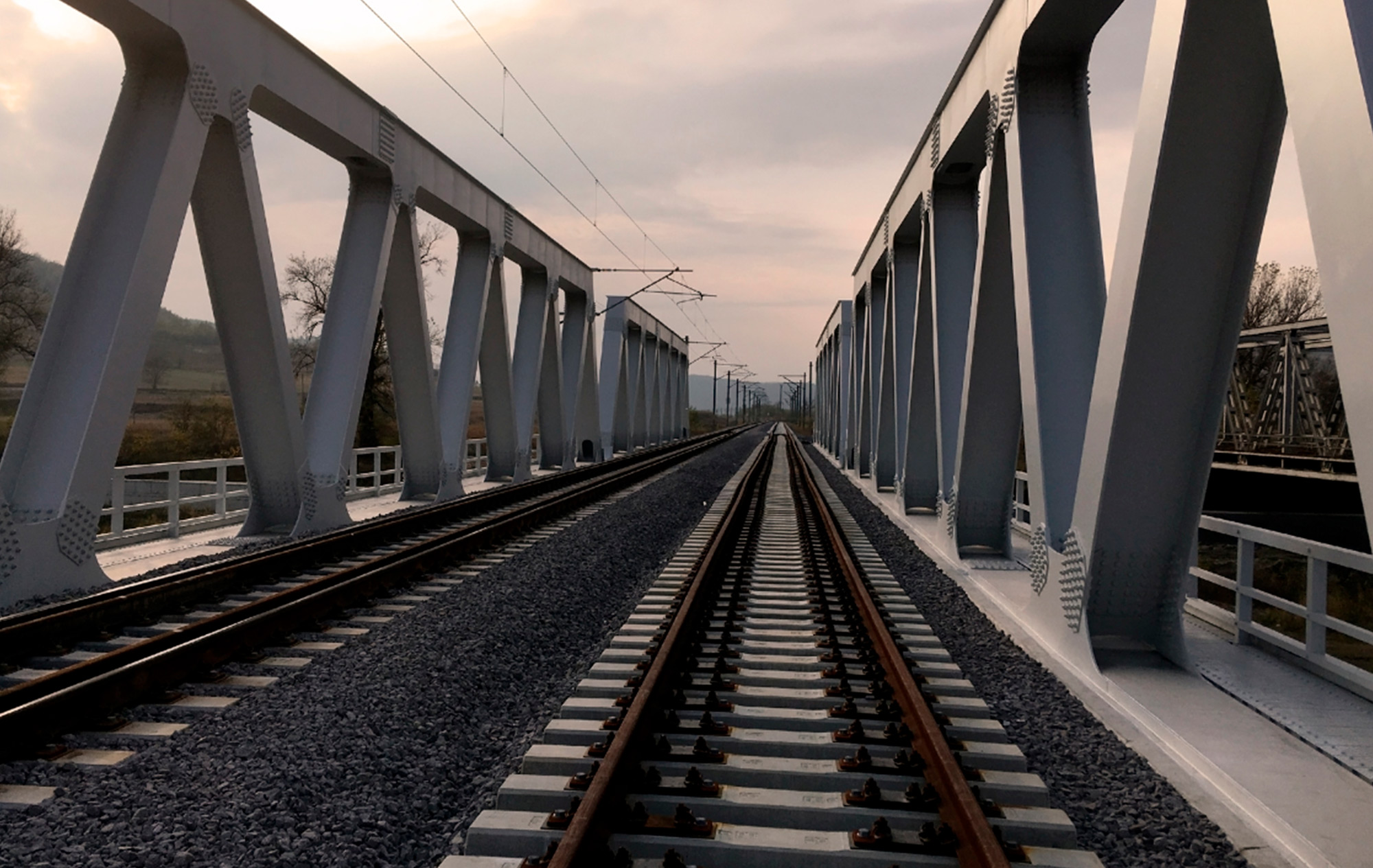 Occupational hazards and prevention in railway work: safety on the rails